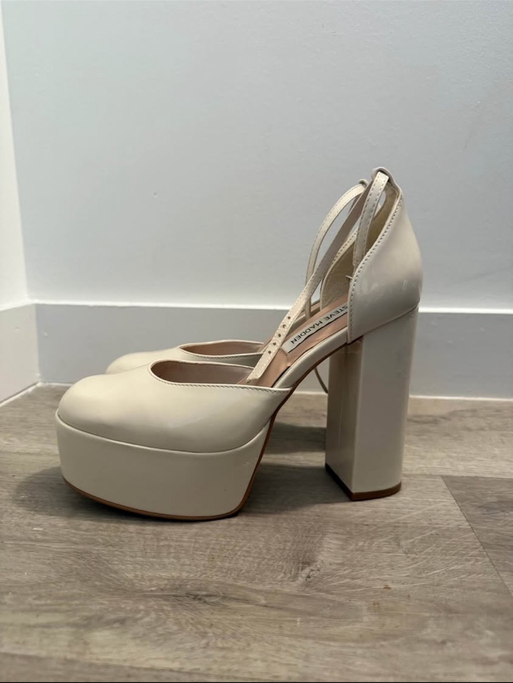 Steve Madden Cream Platform Block Heel Mary Jane Pumps - Picture 3 of 7